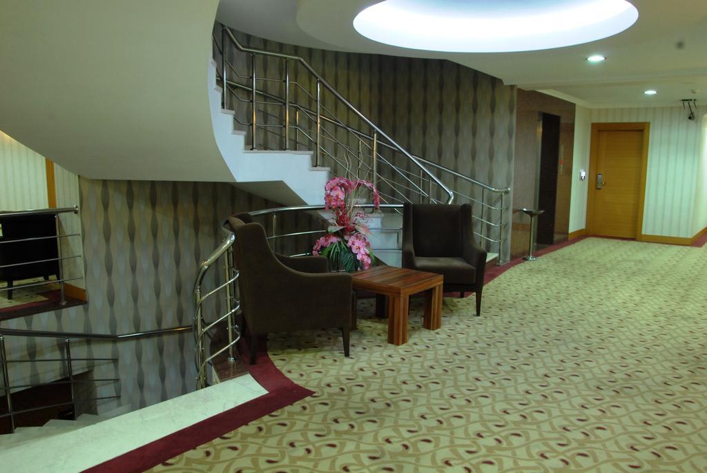 Grand Simay Hotel Эрзинджан Экстерьер фото