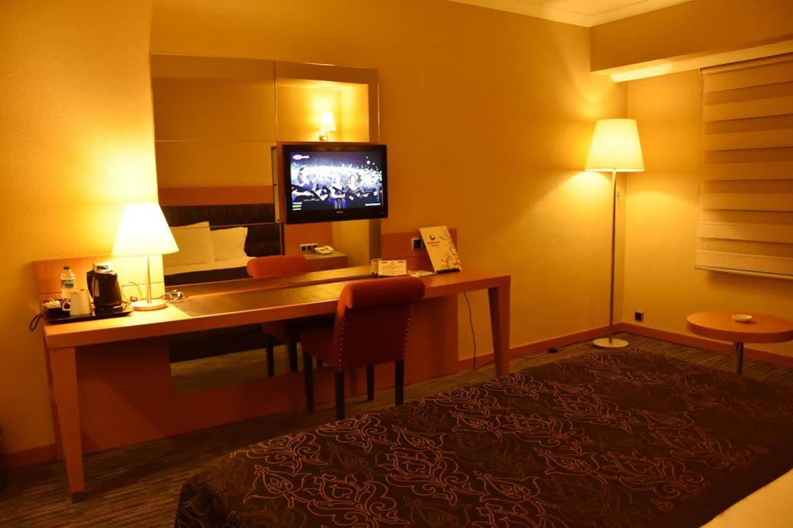 Grand Simay Hotel Эрзинджан Экстерьер фото